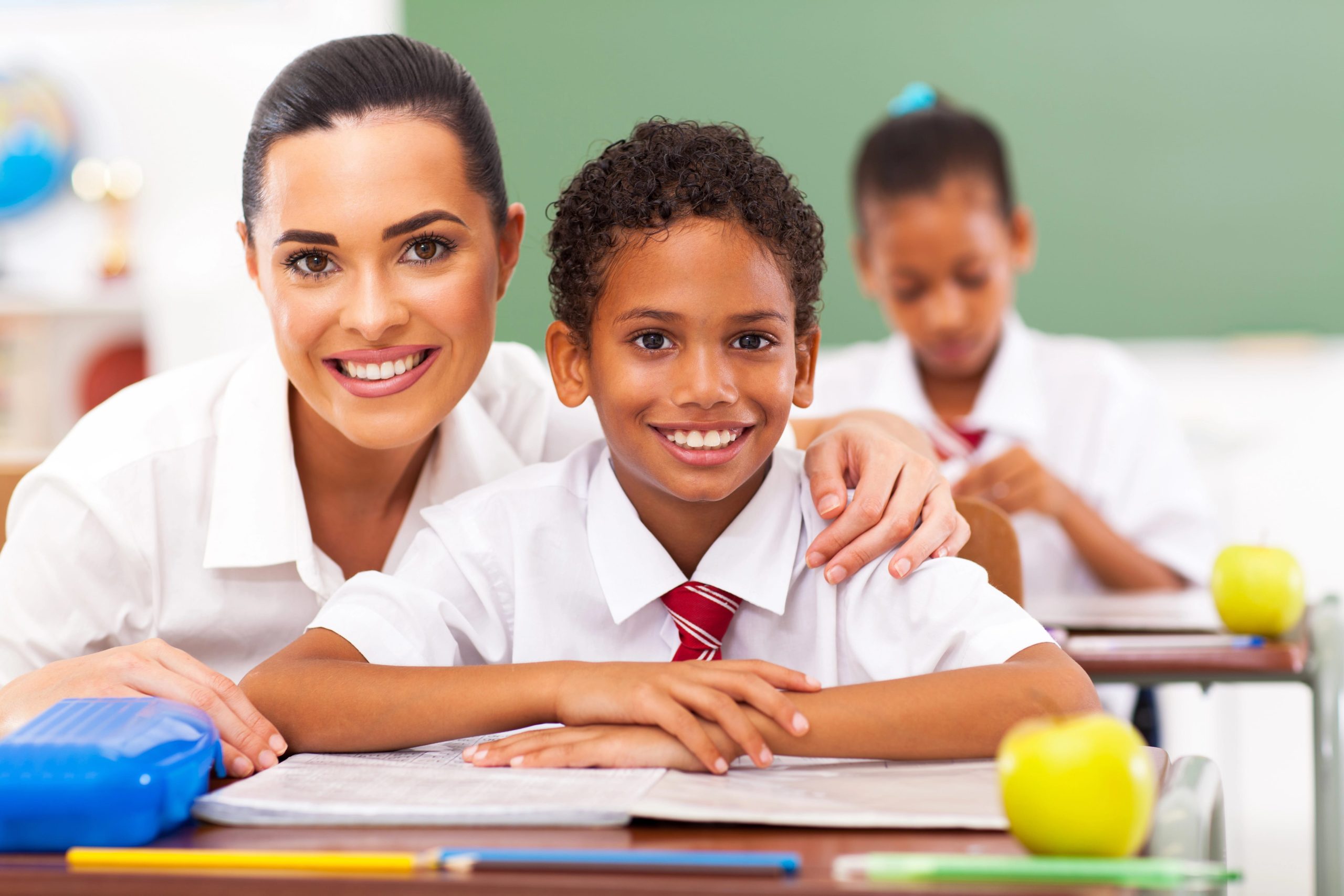 Teachers, It’s Your Turn -Make Time for Your Smile This Summer with Invisalign
